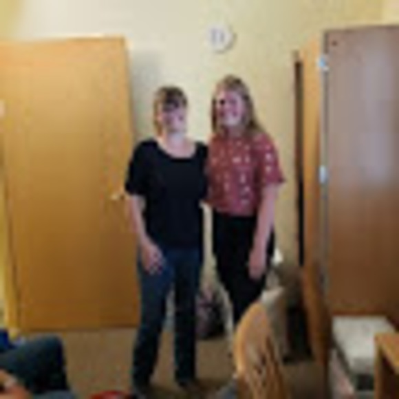 Meet your Posher, Kristina - Picture 1 of 1